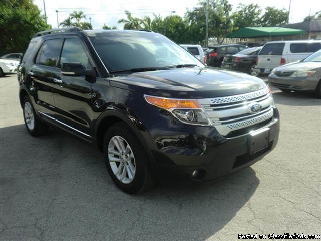 2012 Ford Explorer XLT Black SUV V6